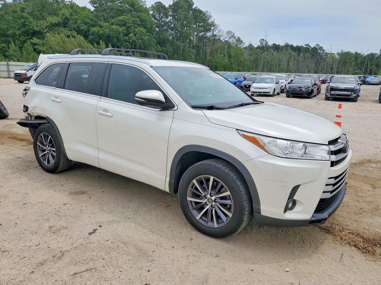 Toyota Highlander Xle