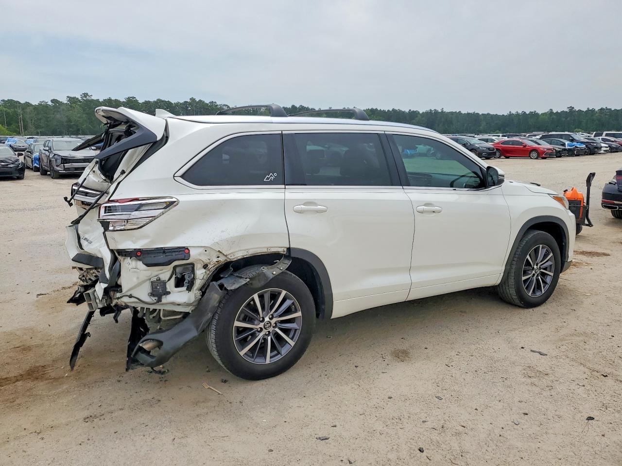 Toyota Highlander Xle