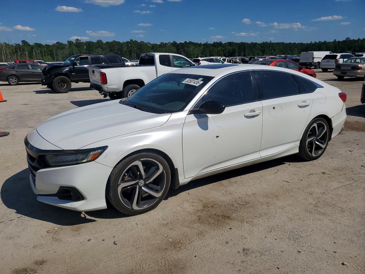 Salvage Honda Accord Image