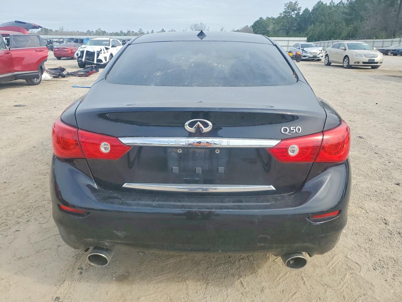 INFINITI Q50 Base