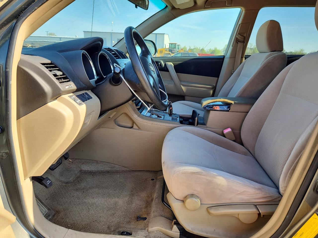 Toyota Highlander Base