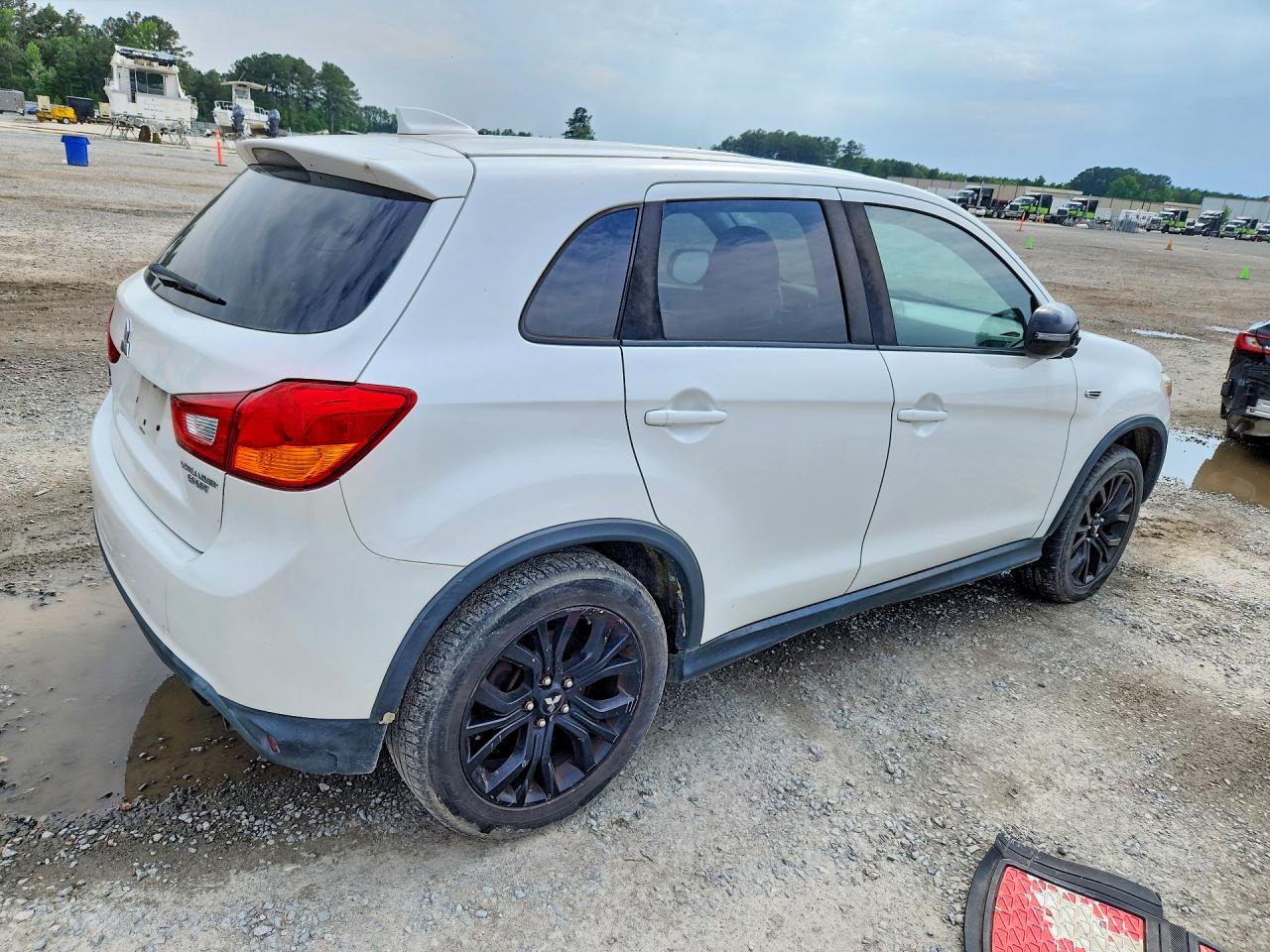 Mitsubishi Outlander Es