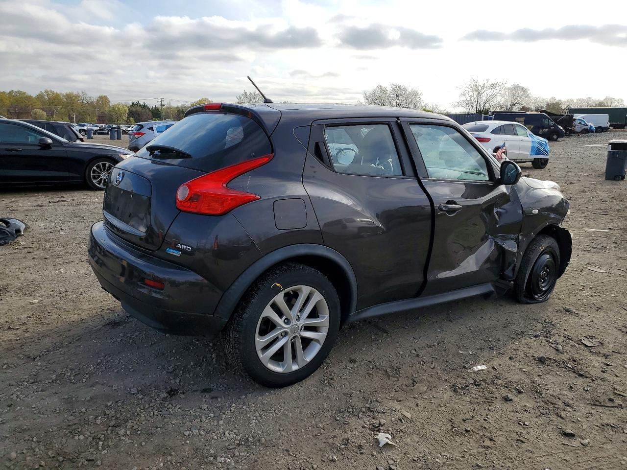 Nissan JUKE S