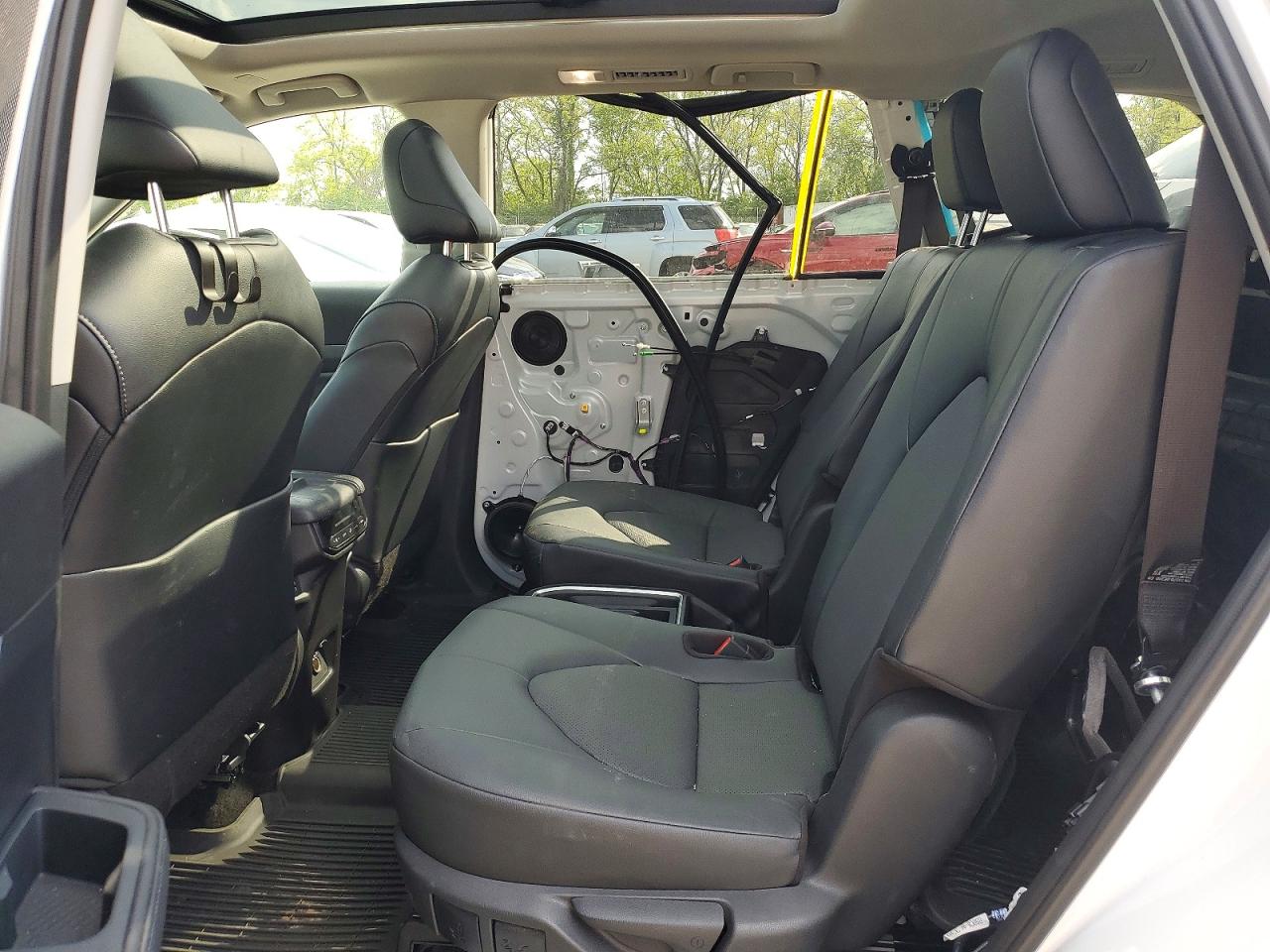 Toyota Grand High Xle