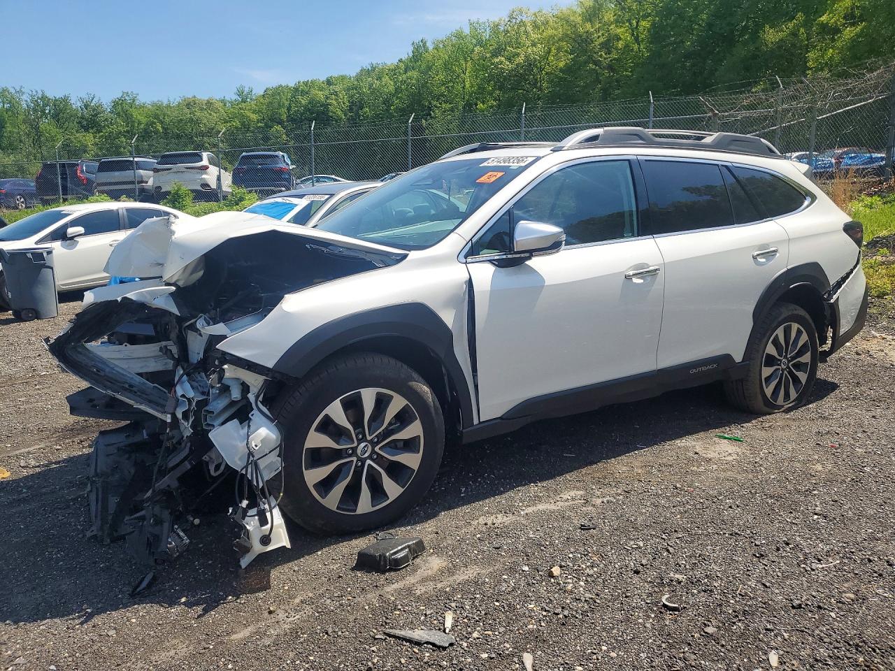 Salvage Subaru Outback Image