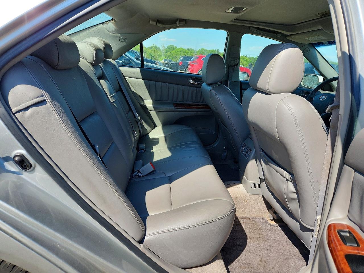 Toyota Camry Xle V6