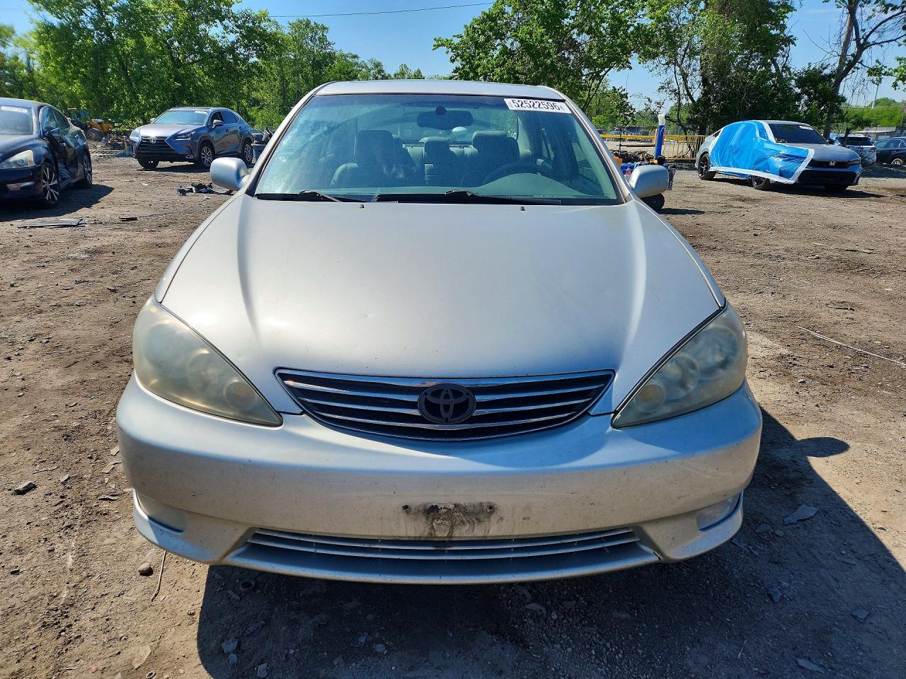 Toyota Camry Xle V6