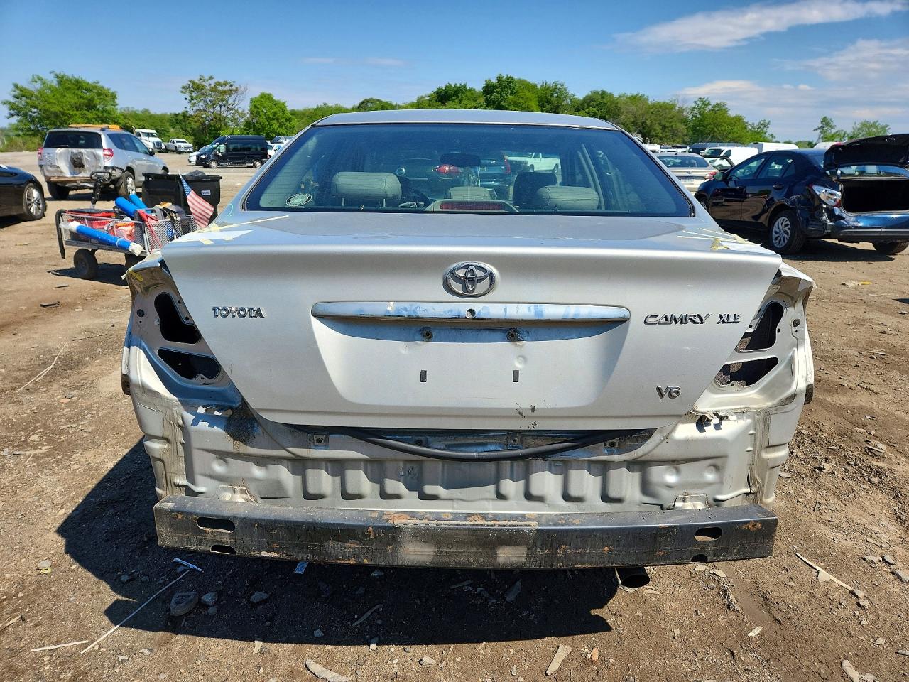 Toyota Camry Xle V6