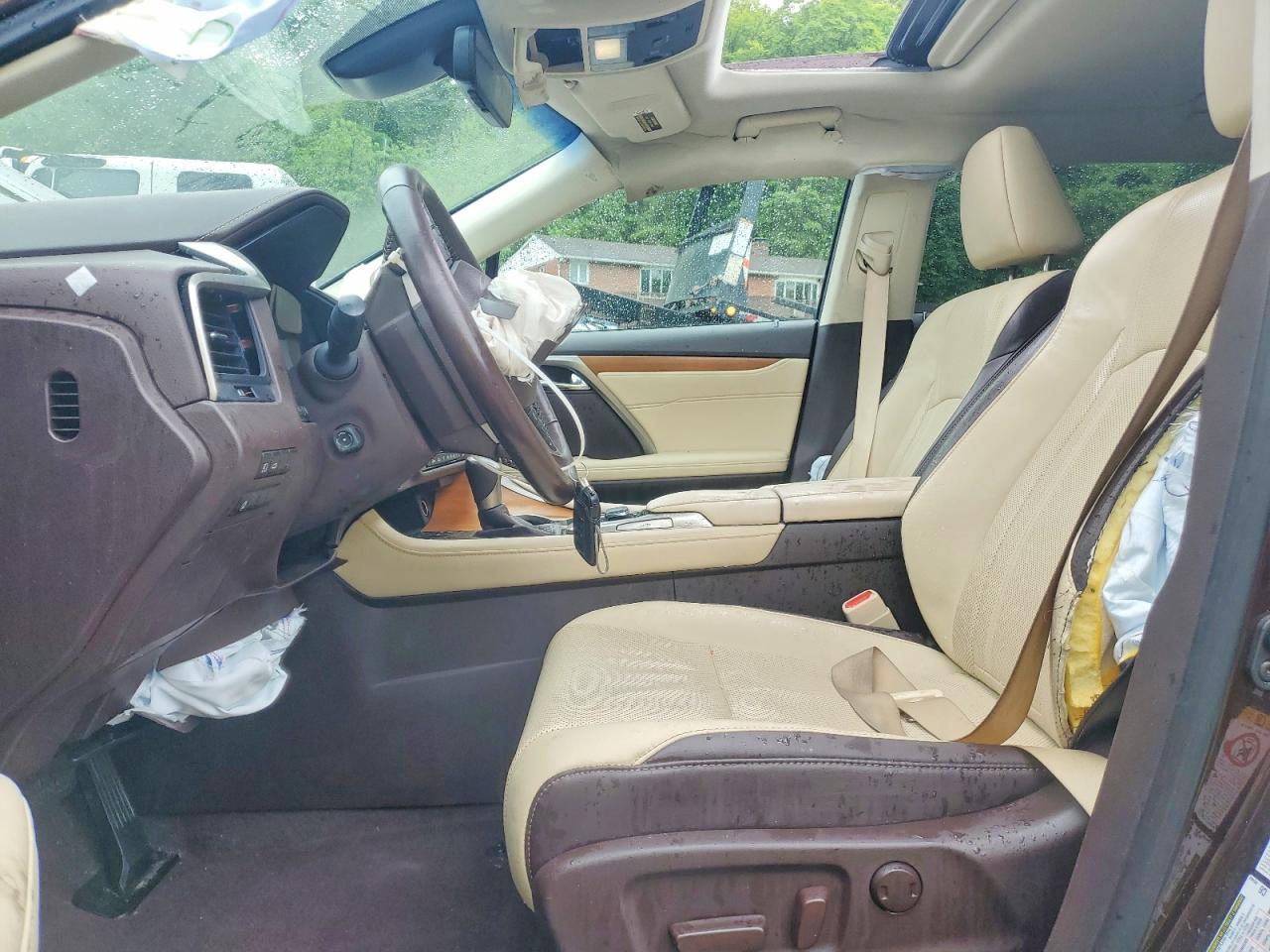 Lexus RX Base