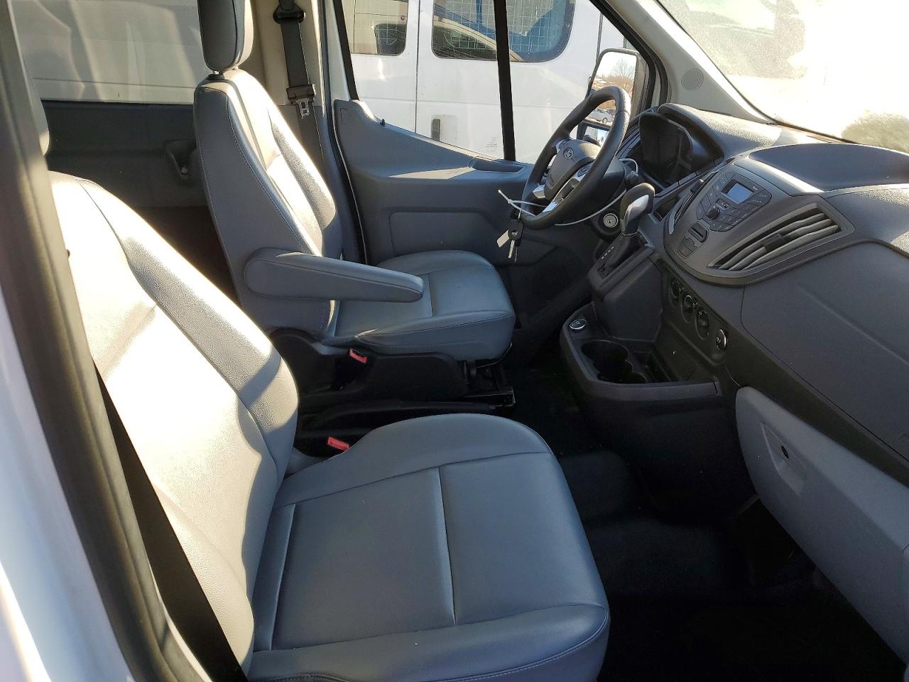 Ford Transit T-350