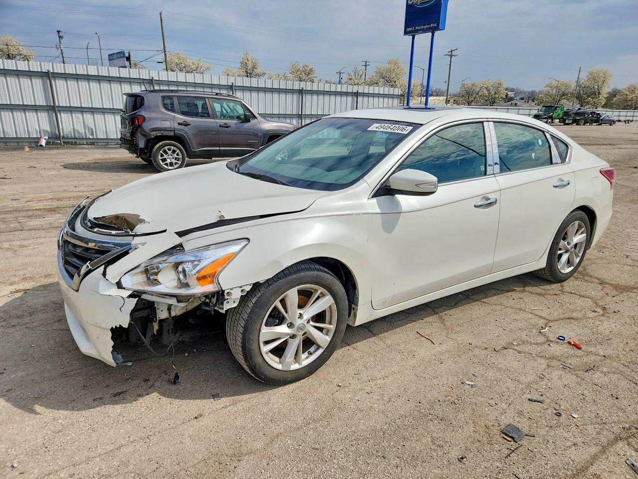Salvage Nissan Altima Image