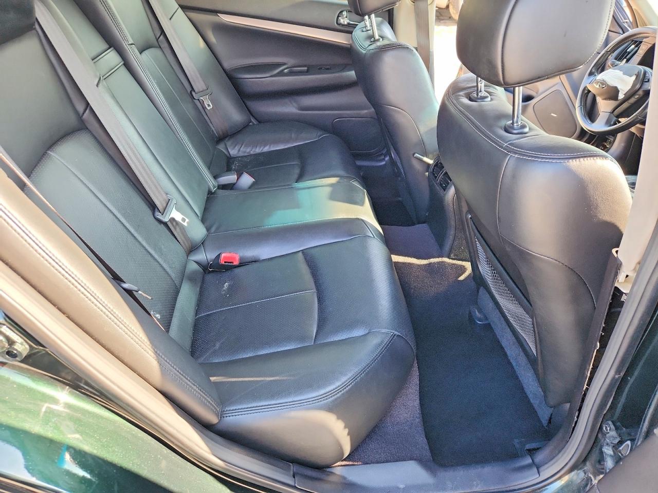 INFINITI G37 X