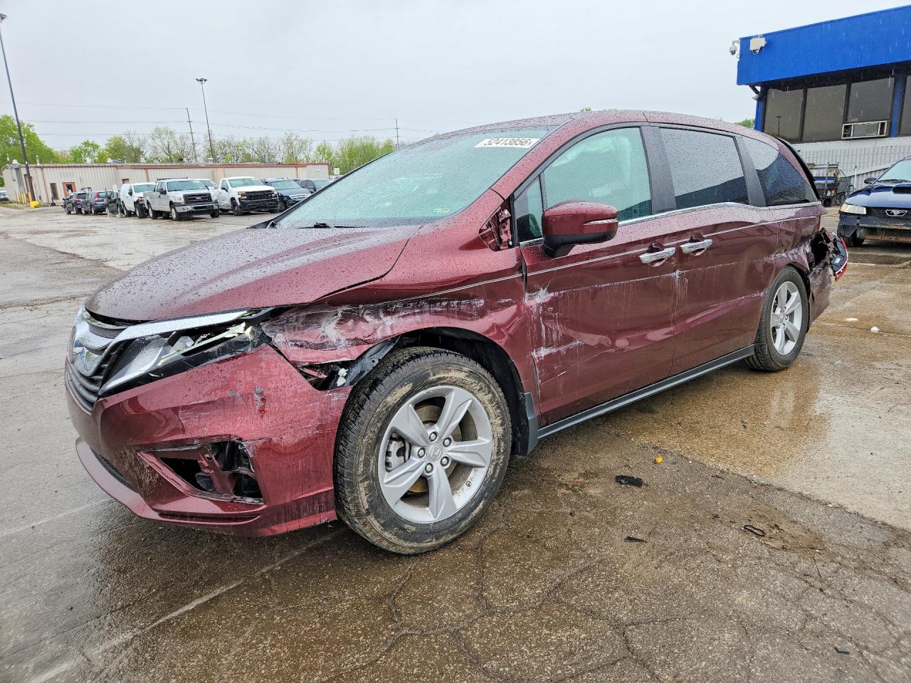 Salvage Honda Odyssey Image