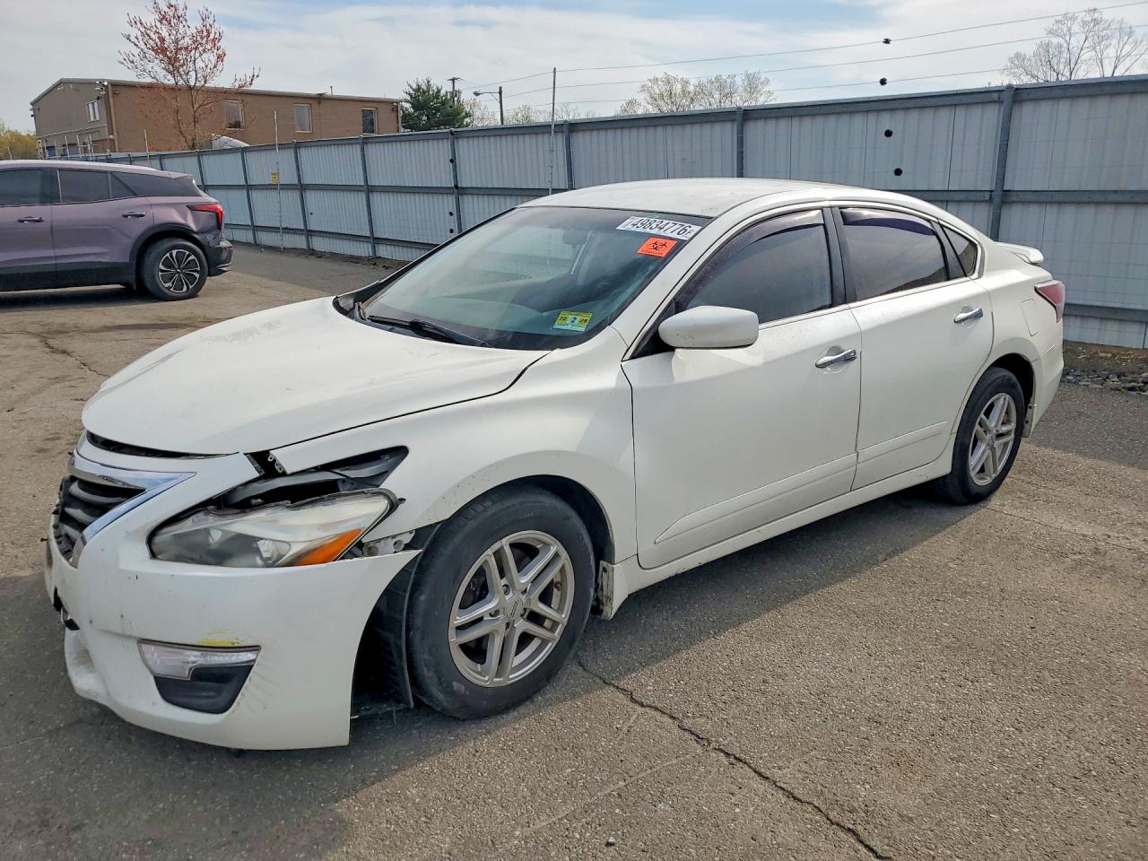 Salvage Nissan Altima Image