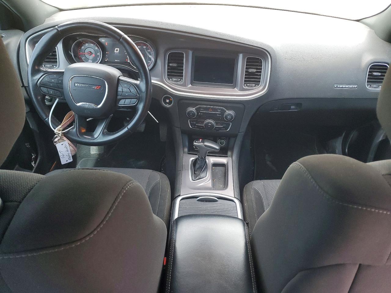 Dodge Charger Sxt
