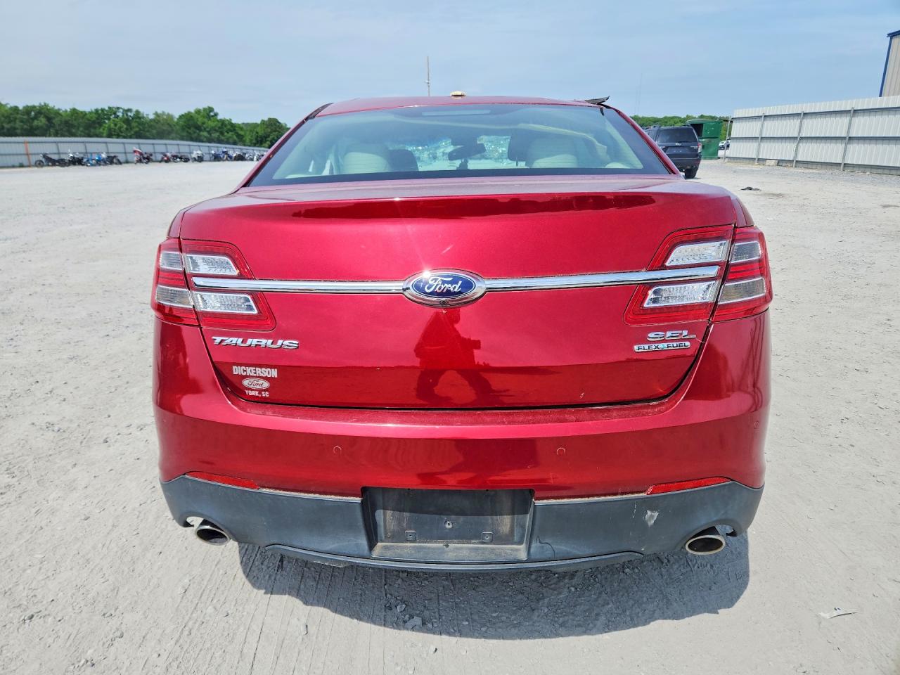 Ford Taurus Sel