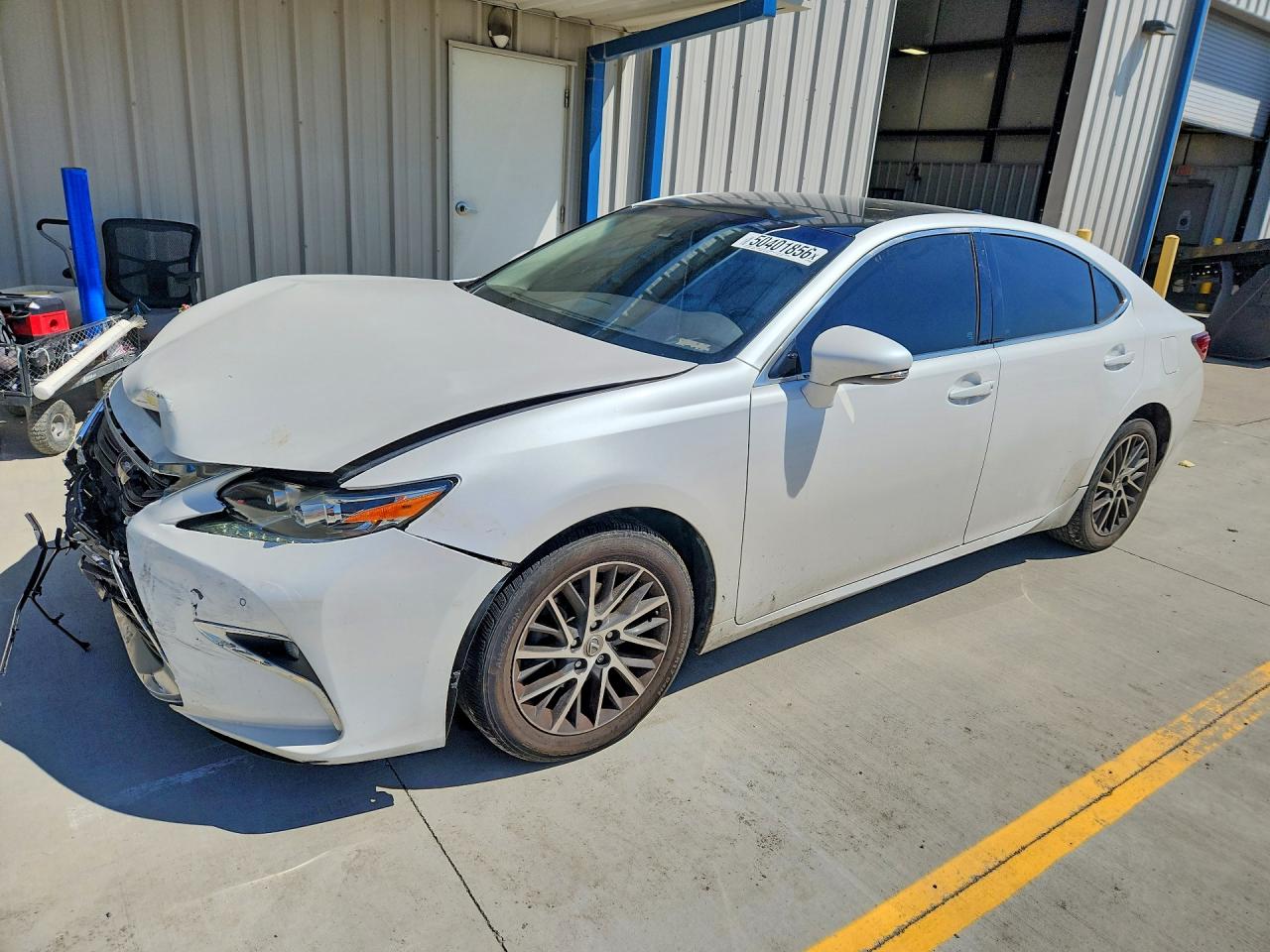 Salvage Lexus Es Image