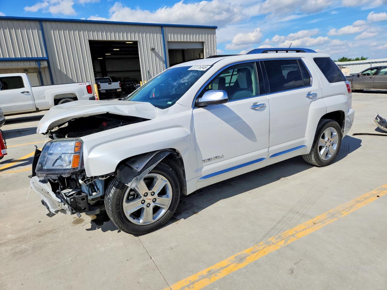 Salvage GMC Terrain Image