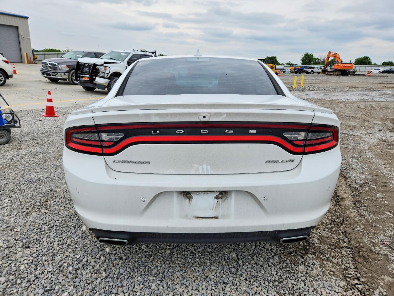 Dodge Charger Sxt