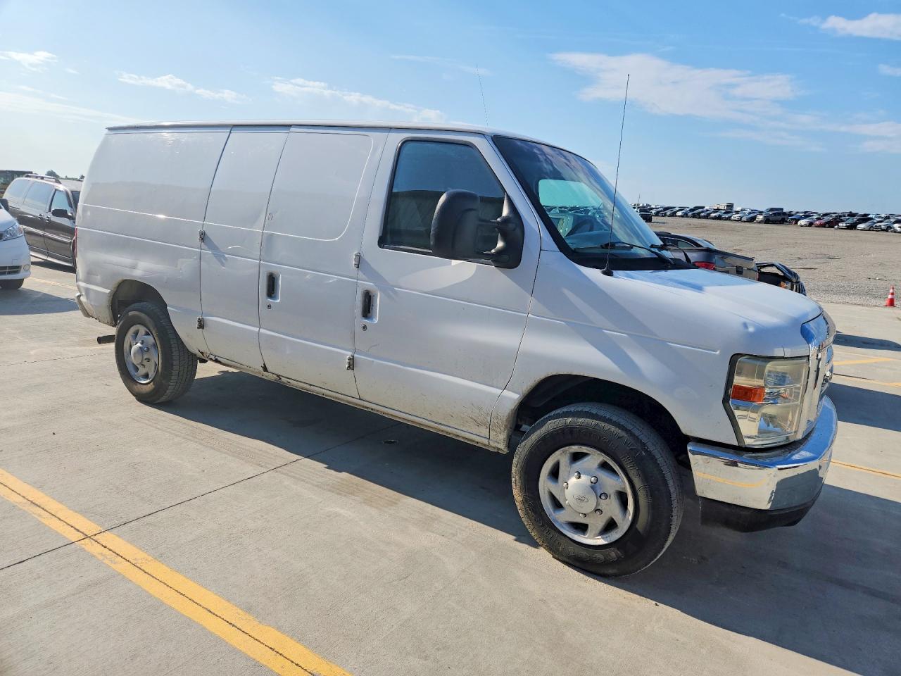 Ford Econoline E250 Van