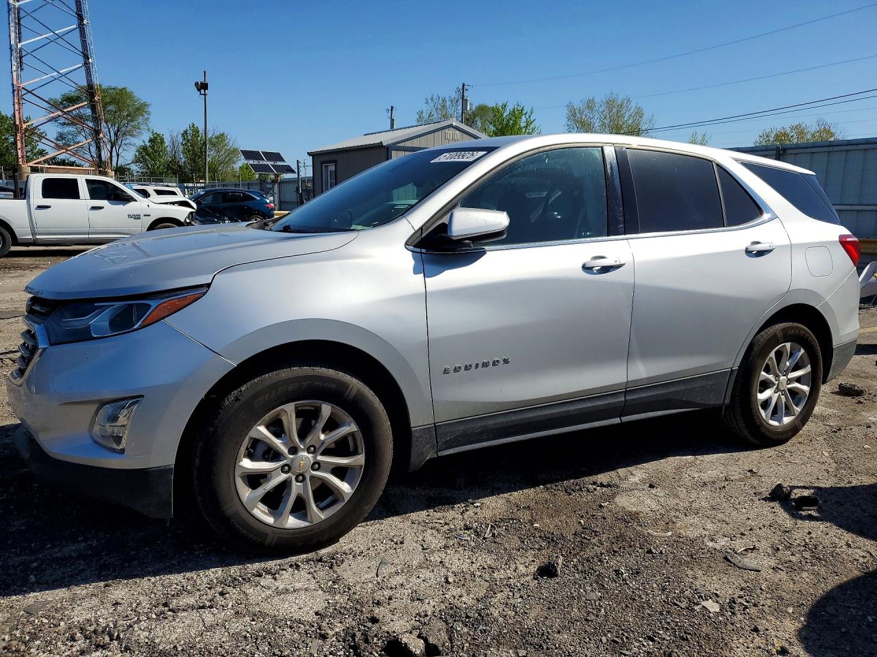 Salvage Chevrolet Equinox Image