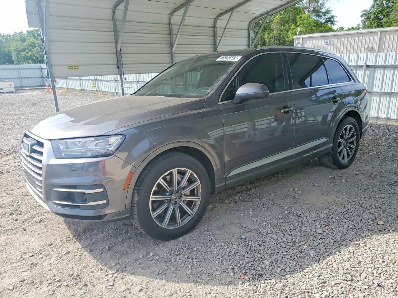 Salvage Audi Q7 Image