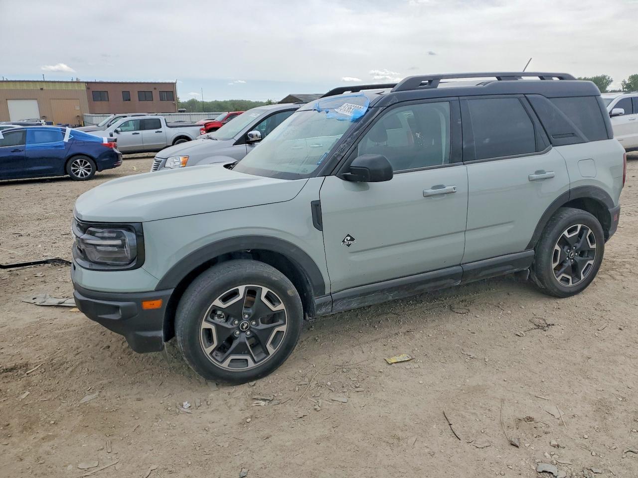 Salvage Ford Bronco Image