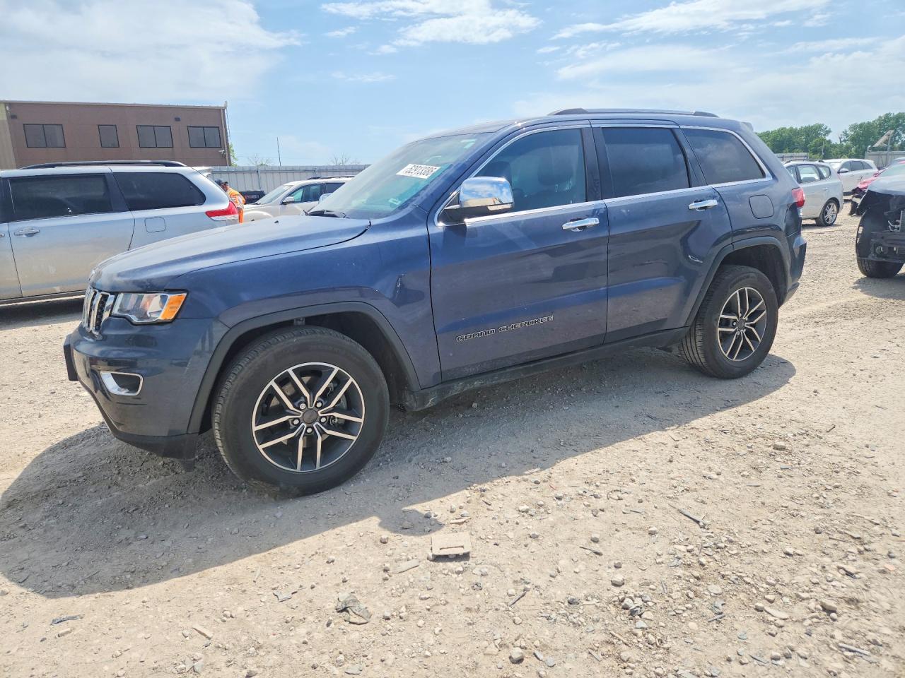 Salvage Jeep Cherokee Image