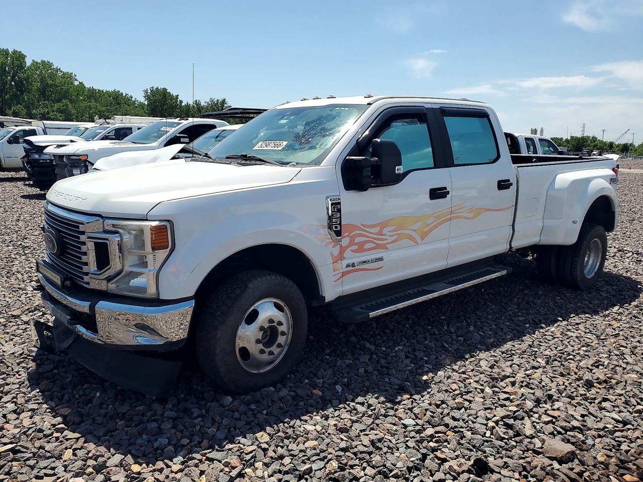 Salvage Ford F-350 Image