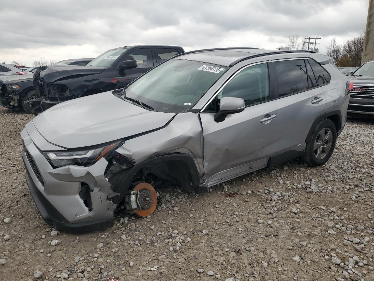 Salvage Toyota RAV4 Image