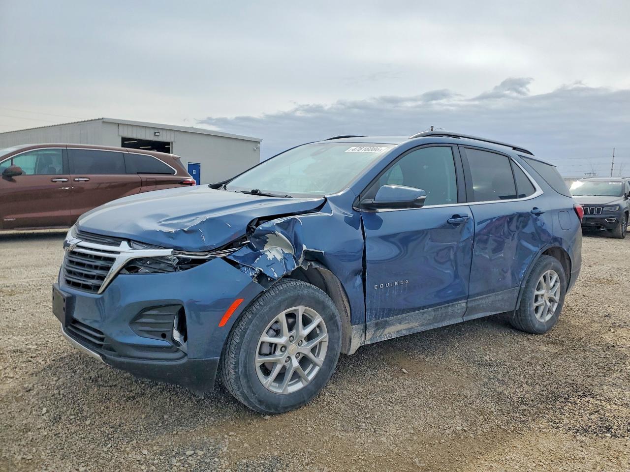 Salvage Chevrolet Equinox Image