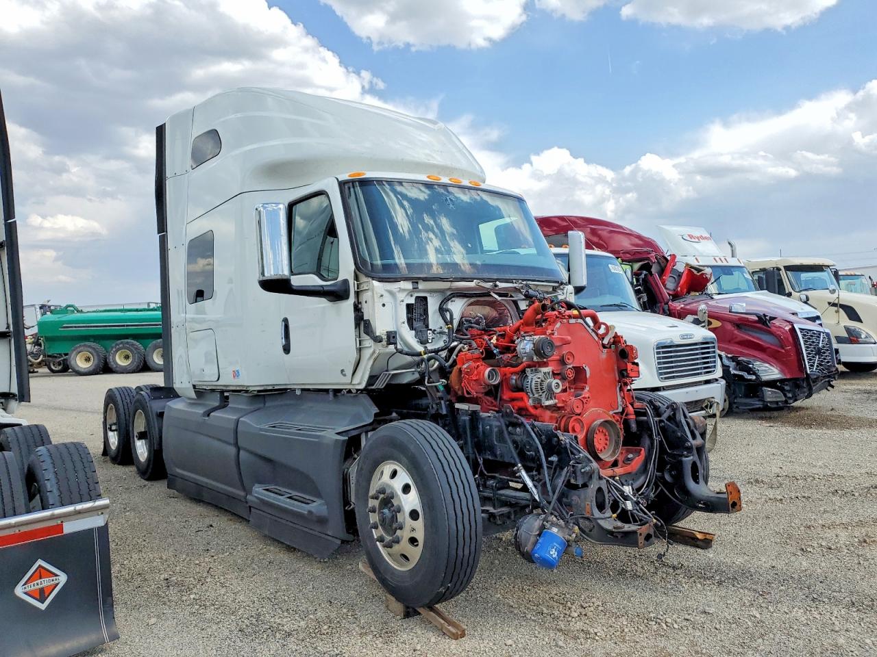 Salvage International Lt625 Image