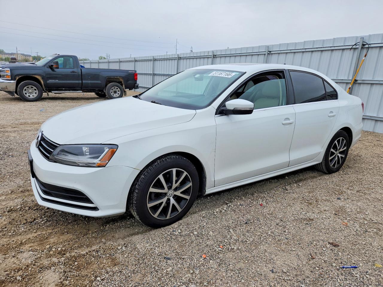Salvage Volkswagen Jetta Image