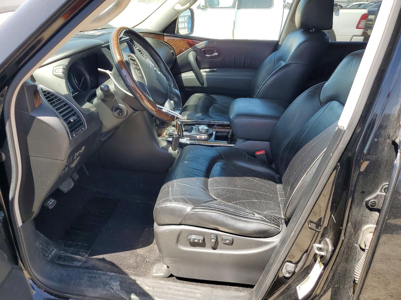 INFINITI Qx