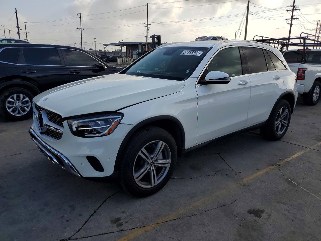 Salvage Mercedes-Benz GLC Image