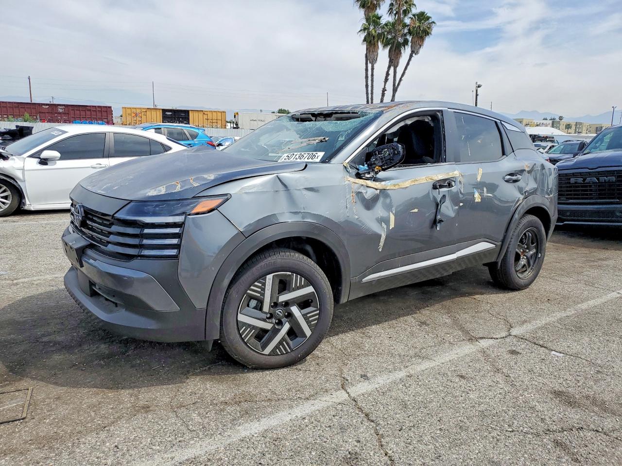 Salvage Nissan Kicks Image