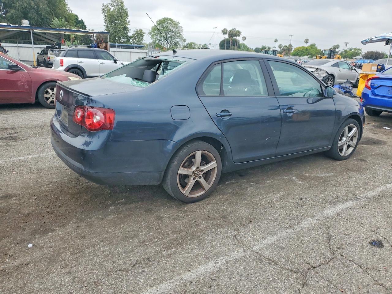 Volkswagen Jetta S