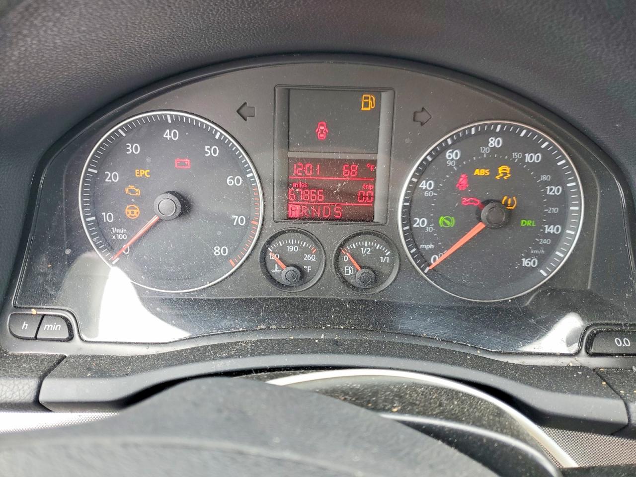 Volkswagen Jetta S