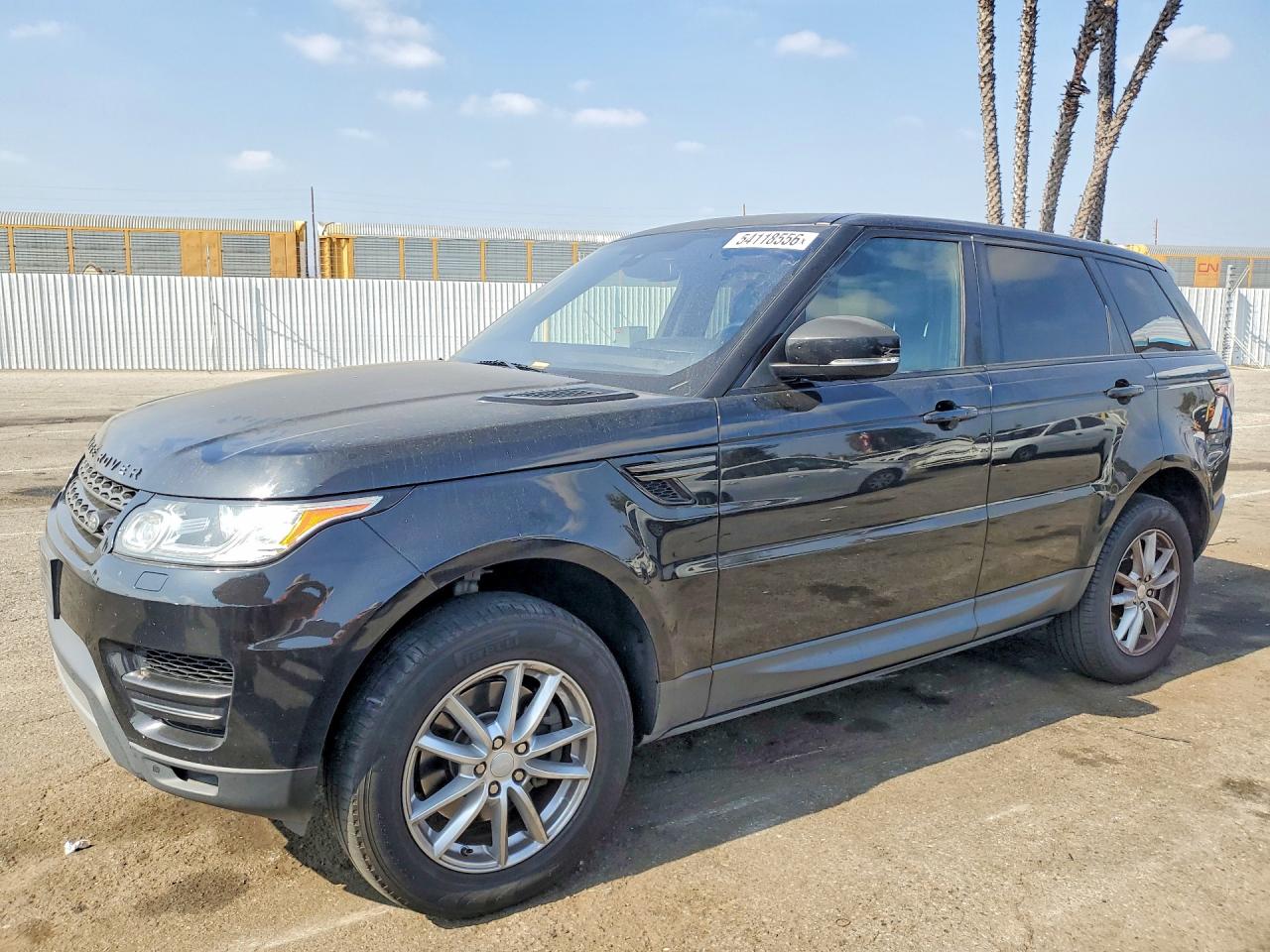 Salvage Land Rover Range Rover Image