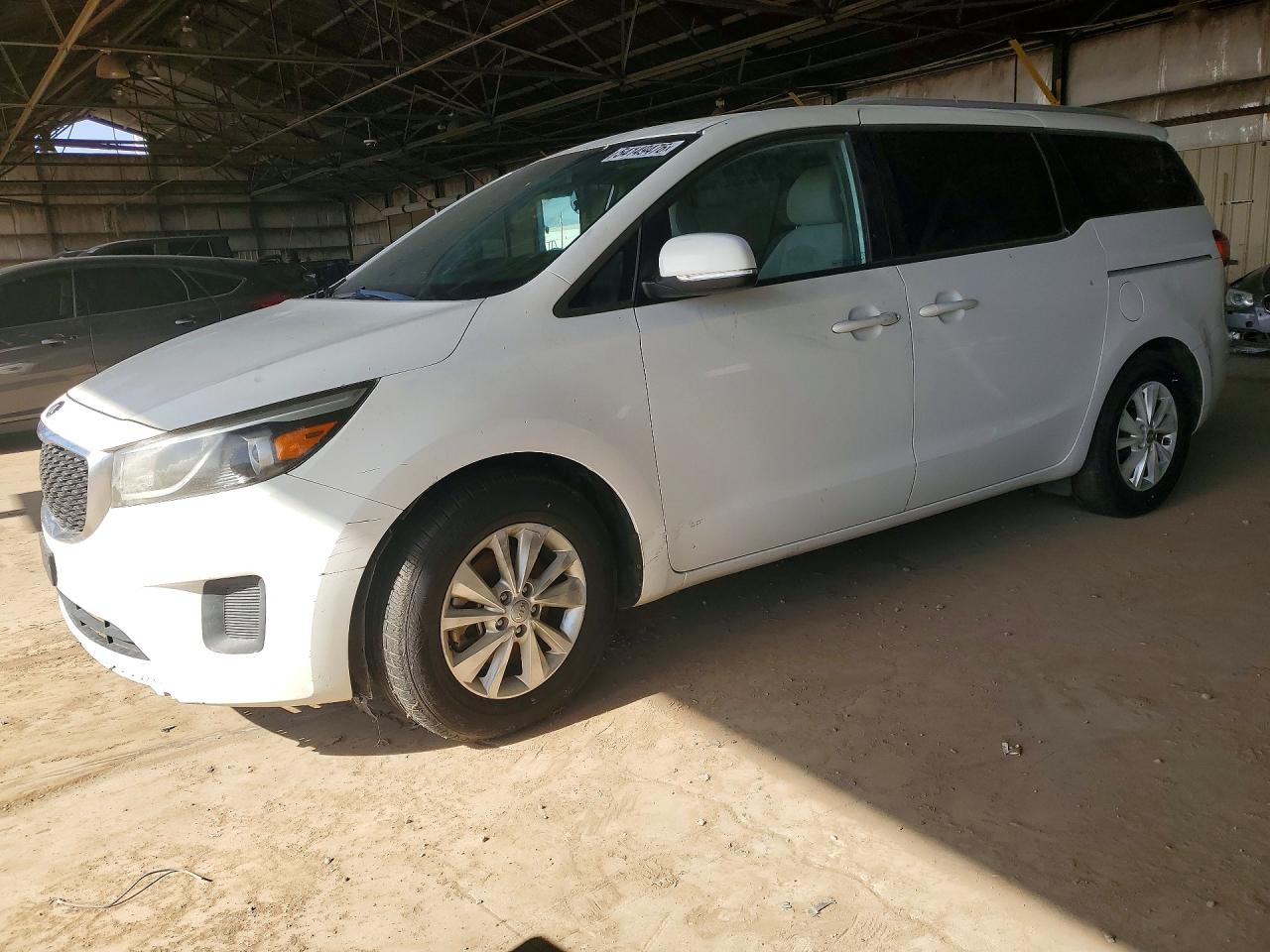 Salvage Kia Sedona Image