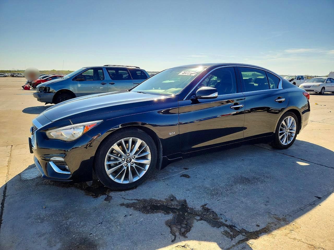 Salvage INFINITI Q50 Image