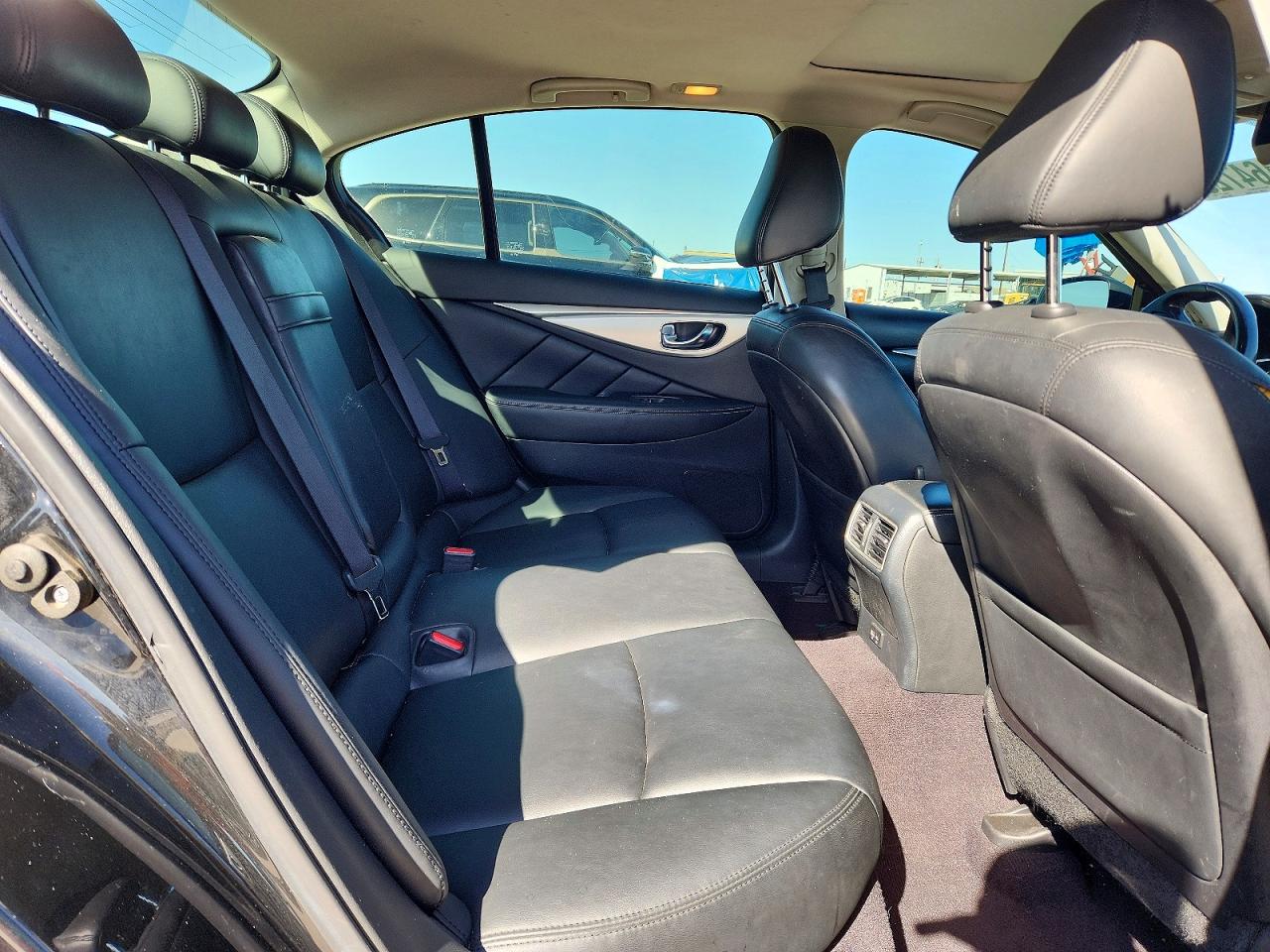 INFINITI Q50 3.0t Luxe