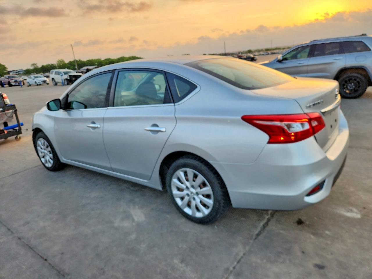 Nissan Sentra S