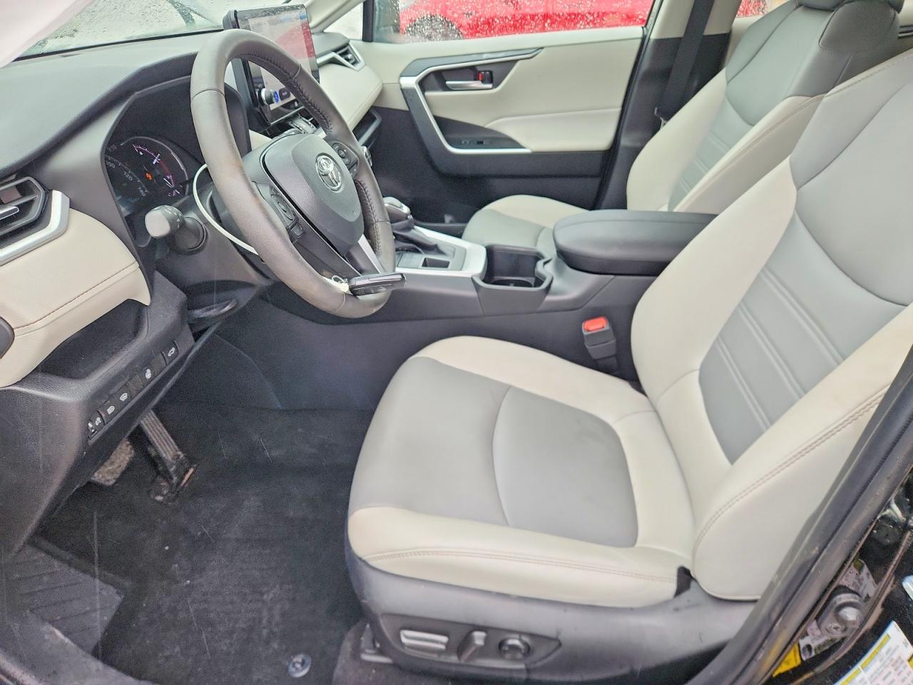 Toyota RAV4 Xle Premium