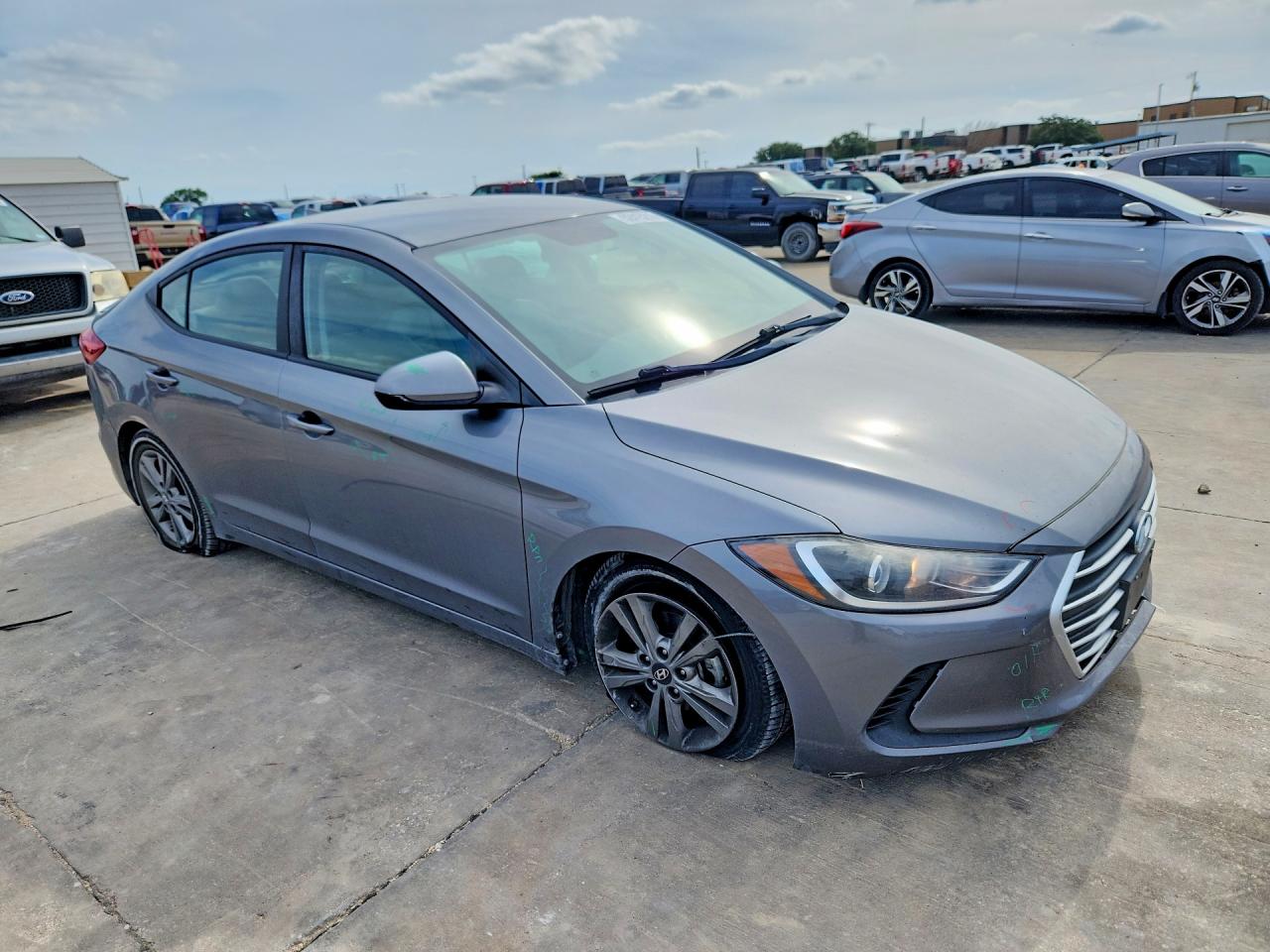 Hyundai ELANTRA Sel