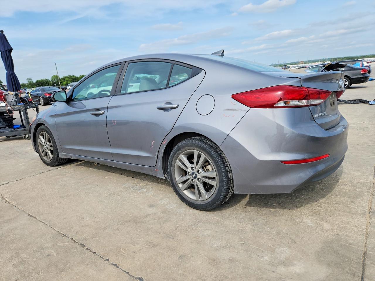 Hyundai ELANTRA Sel