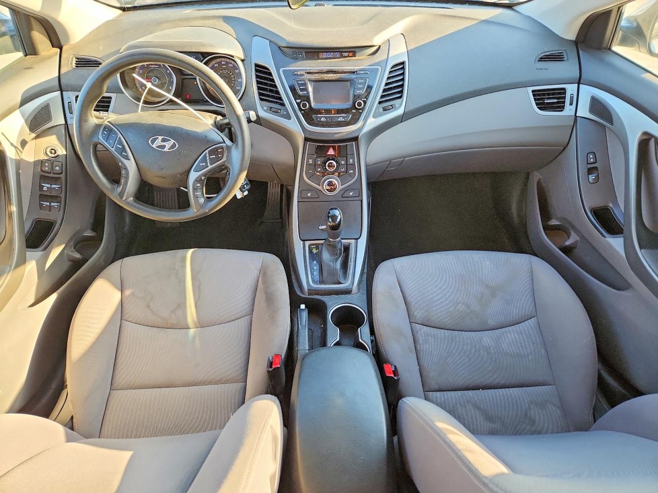 Hyundai ELANTRA Se