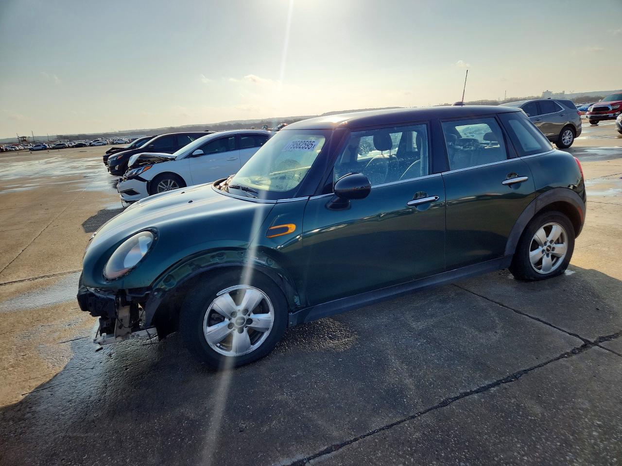 Salvage MINI Cooper Image