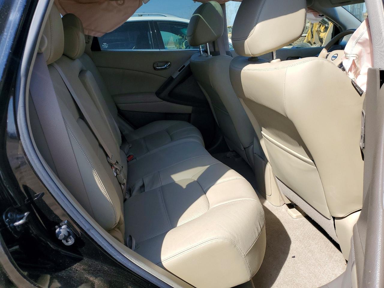 Nissan Murano S