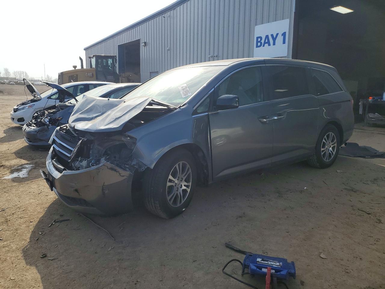 Salvage Honda Odyssey Image